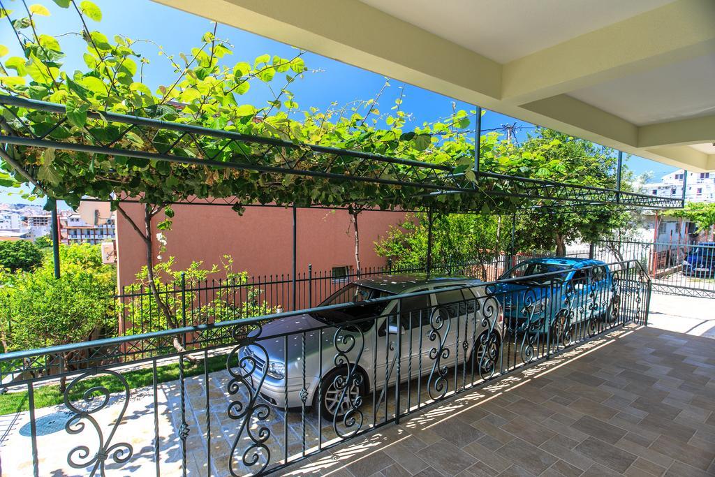 באר Apartments Aleksic מראה חיצוני תמונה